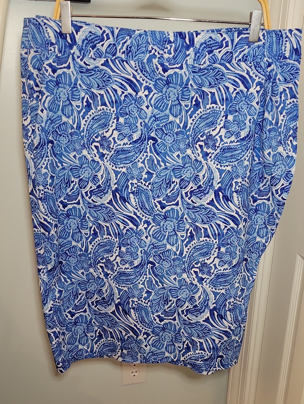 Rip Skirt Wrap Skirt In Blue and White Floral Tropical Print Size XL
